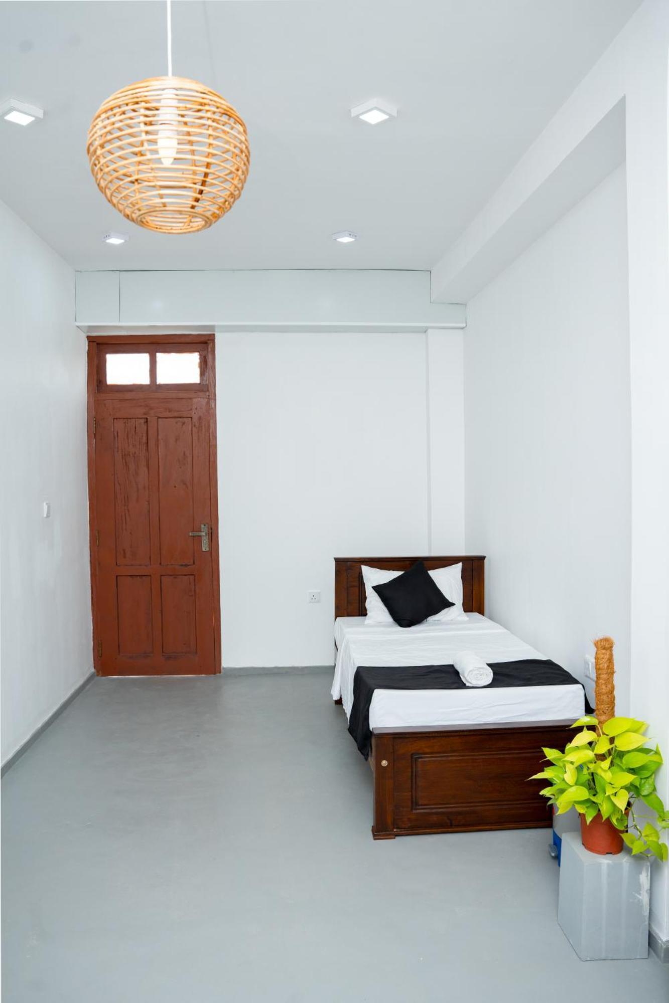 Regal Heights Hotel Weligama Zewnętrze zdjęcie